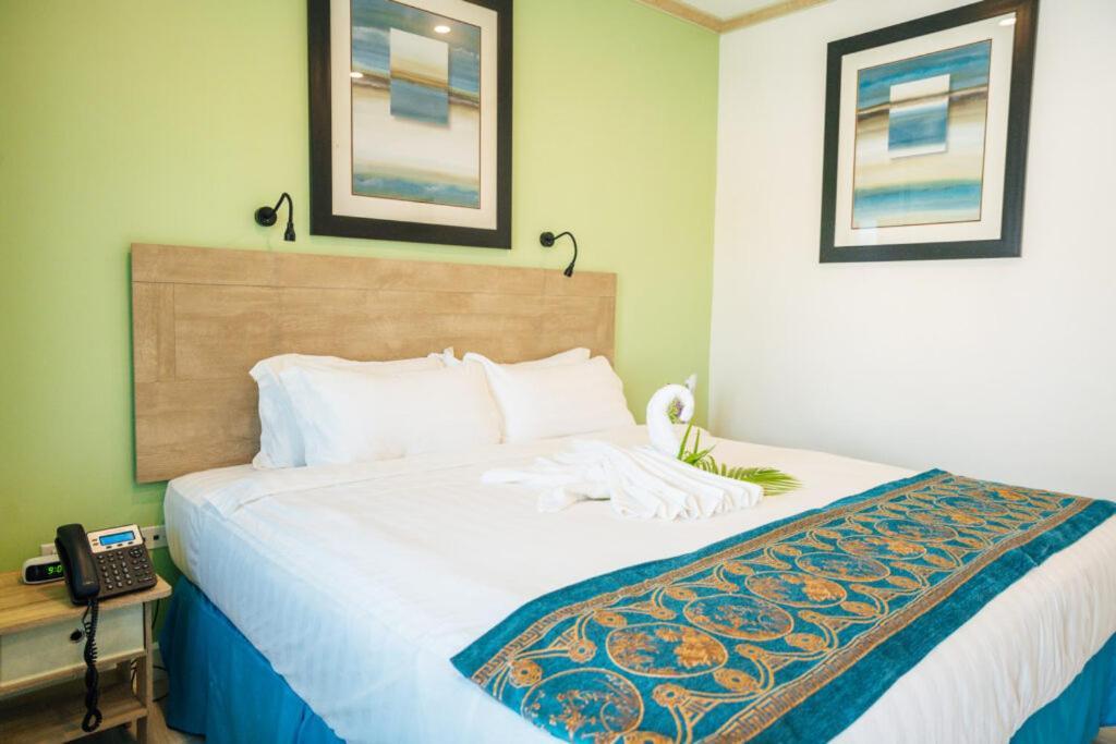 Maxwell Del Mar Hotel Christ Church Esterno foto